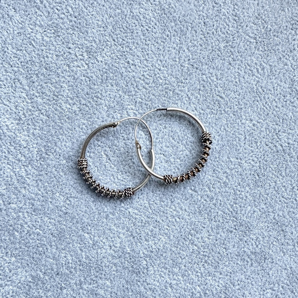 Small Silver wired earrings